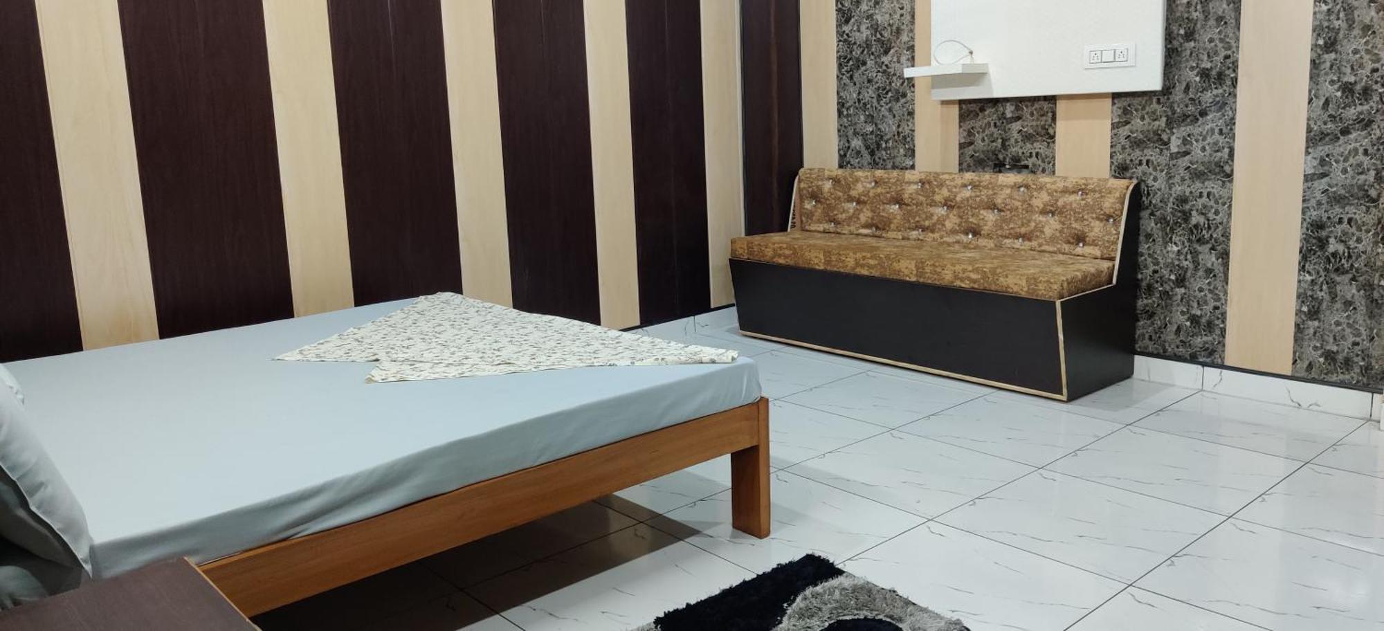 Oyo Home Foodway Hub Roorkee Экстерьер фото